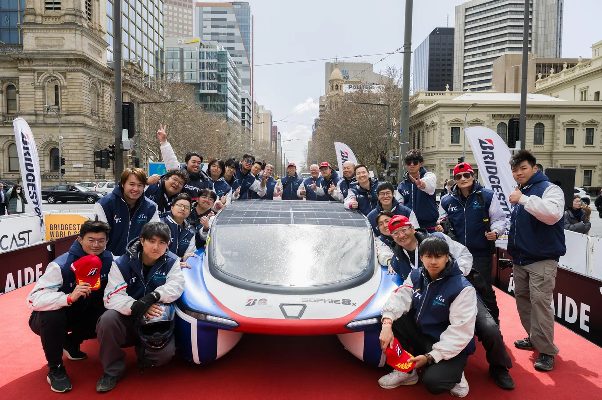 VTC太陽能車隊揚威國際 勇奪世界冠軍